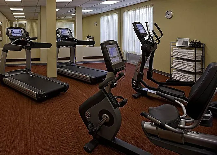 Hyatt Place Hotel 4*