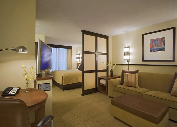 Hyatt Place Hotel 4*